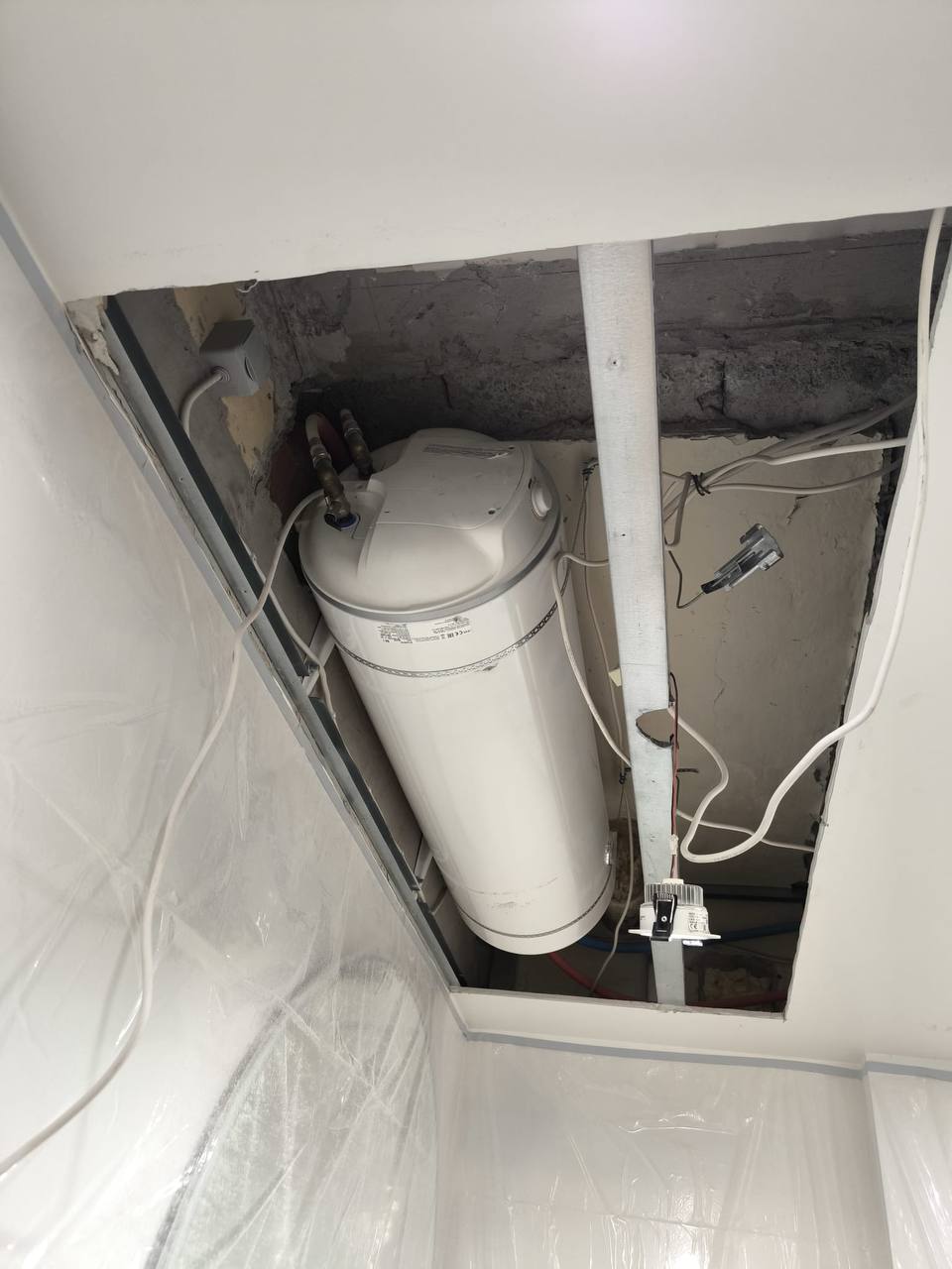 Uus 100l boiler paigaldatud